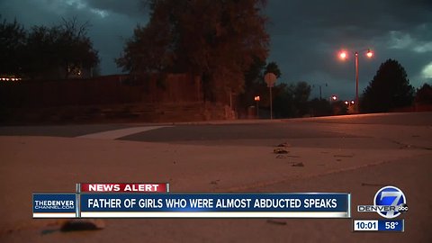 Girls scream, run away after strangers demand they get in their car in Aurora