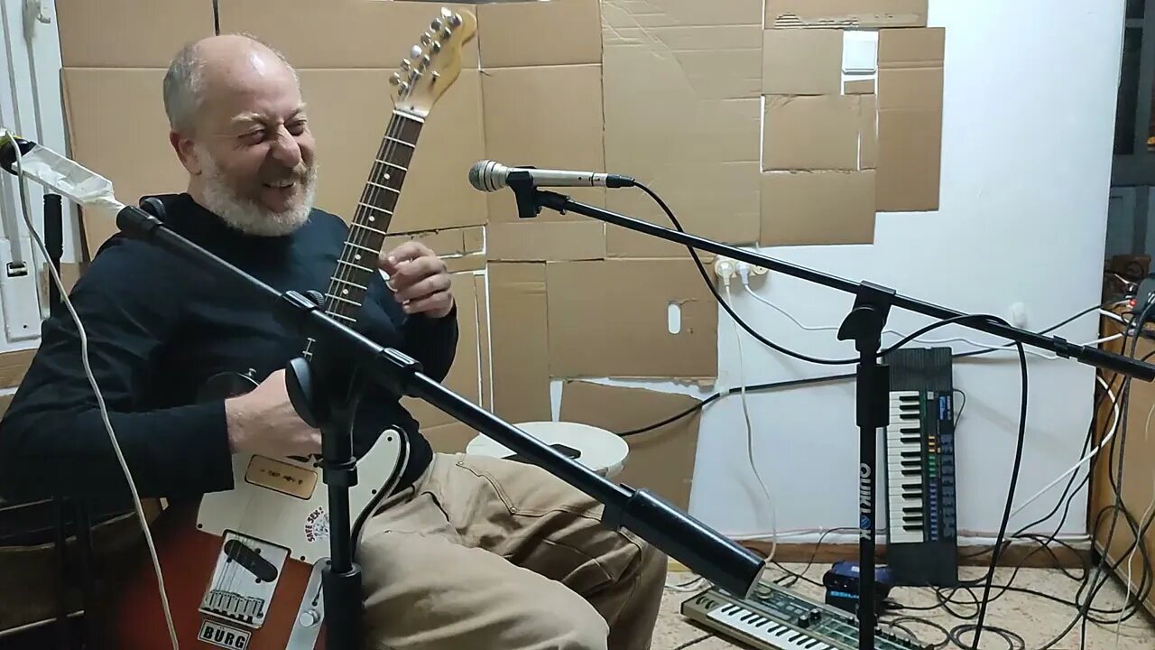 יודה לזרוביץ׳ - סגור בתוך עצמי + אהבה אחרת