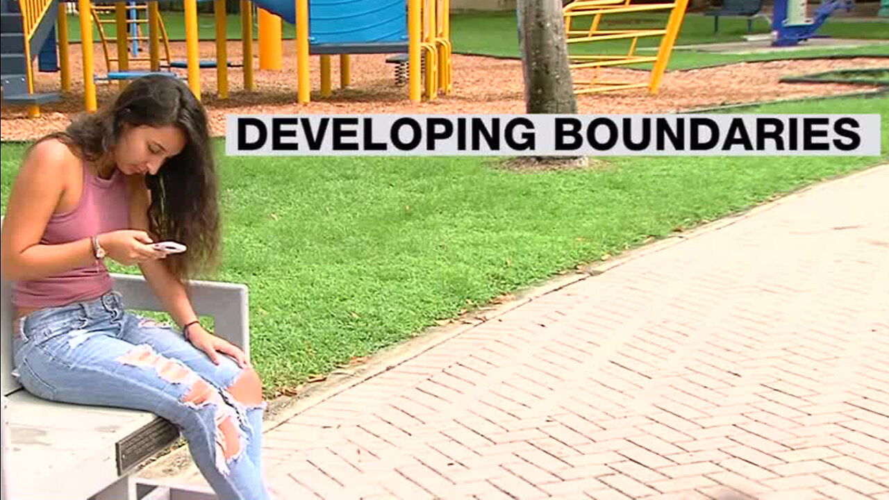 Psychologist gives advice for parents on managing children’s cellphone use