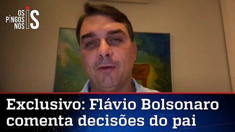 Flávio Bolsonaro: 'Moraes é capaz de prender meu pai, ele é maluco'