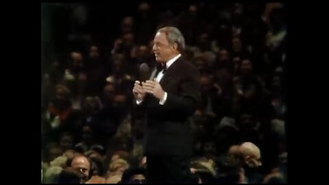 Frank Sinatra - Lady Is A Tramp (Live)