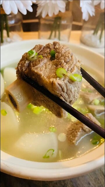 Radish Pork Rib Soup 萝卜排骨汤