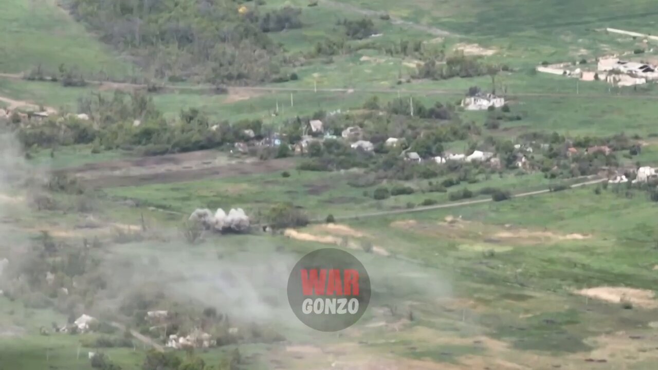 Dramatic shelling of a Ukrainian forces position
