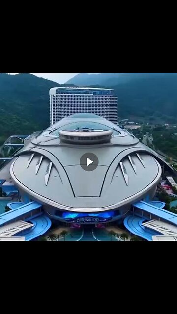 The Biggest Indoor Theme Park in the World The Chimelong Starship can accommodate...