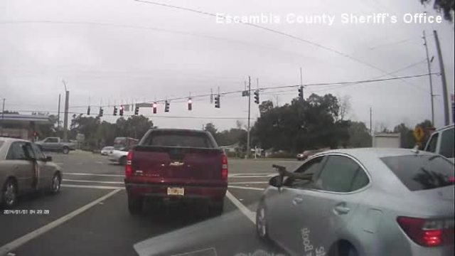 Shootout caught on video at Florida red light