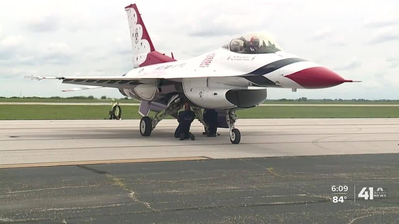 Thunderbirds' female pilot to lead formation at KC Air Show