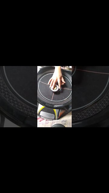 tentando batalhar com ela atrapalhando 🤦🏻‍♂️ #batalhadebeyblade #beybladeburst #beyblade