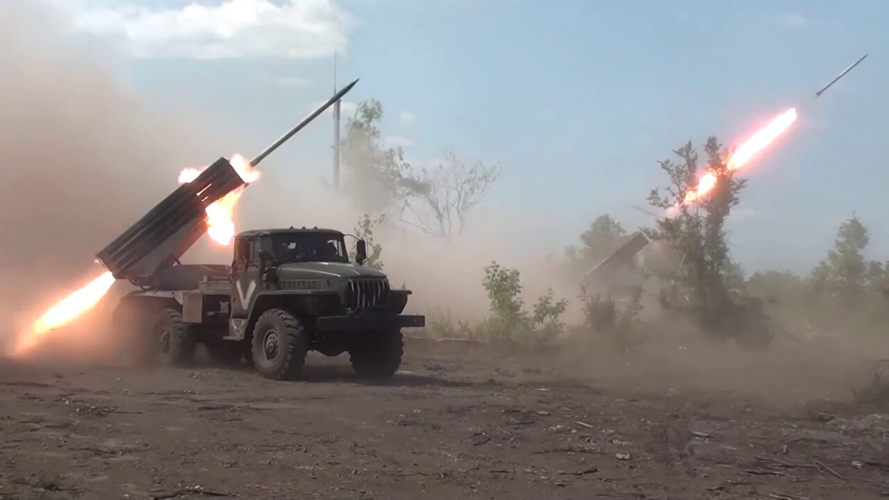 ★★★ Russian Marine Artillery in Action in Ukraine