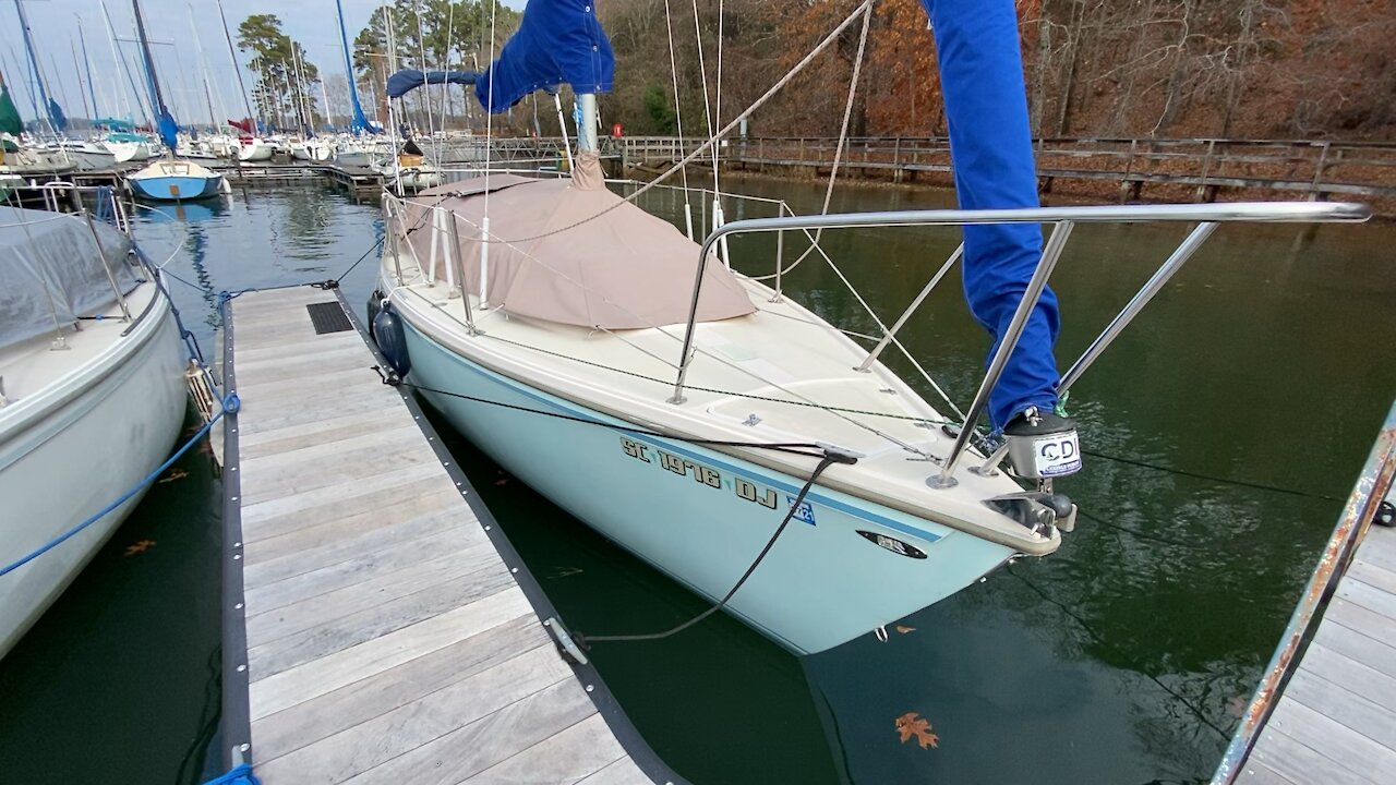 Catalina 25 parked