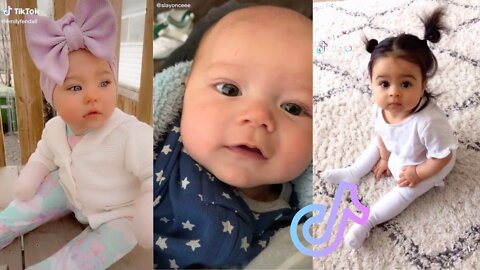 Baby boy has unique pre-bedtime routine