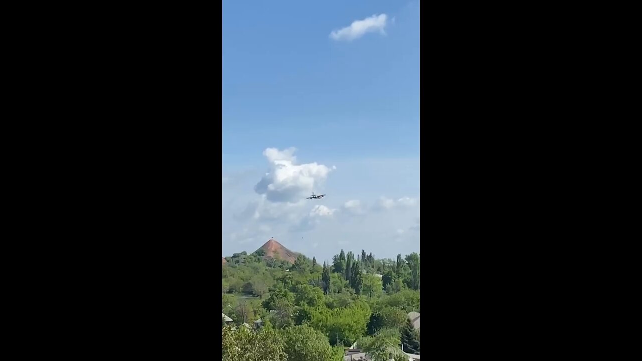 Russian Su-25 attack aircraft in the sky of Donbass