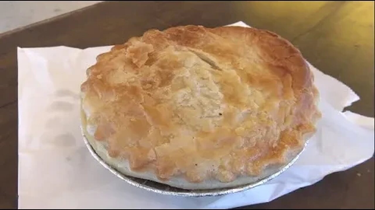 Hawthorne Bakery Meat Pie Review