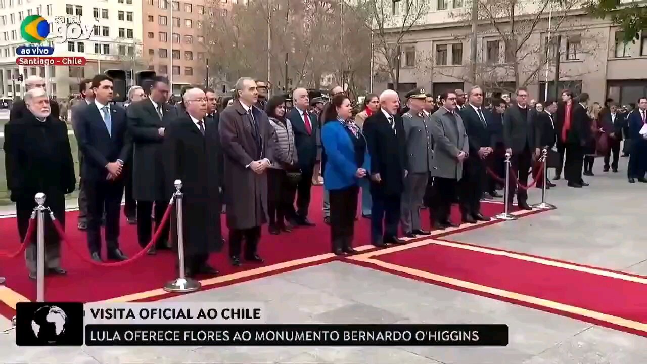 Amigo de Maduro, Lula é vaiado no Chile.