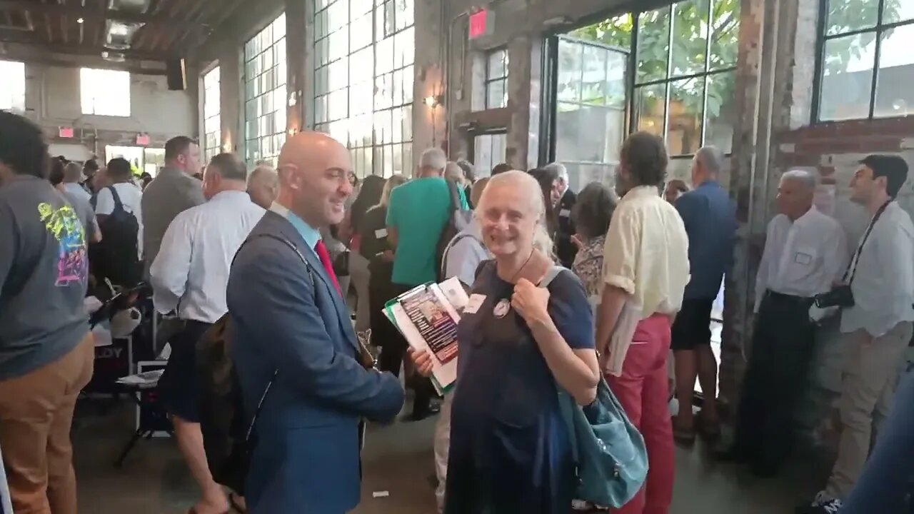 @JDRforNYC confronted @JimGennaro at the @RobertKennedyJr Brooklyn Edition 99 Scott Avenue 8/30/23