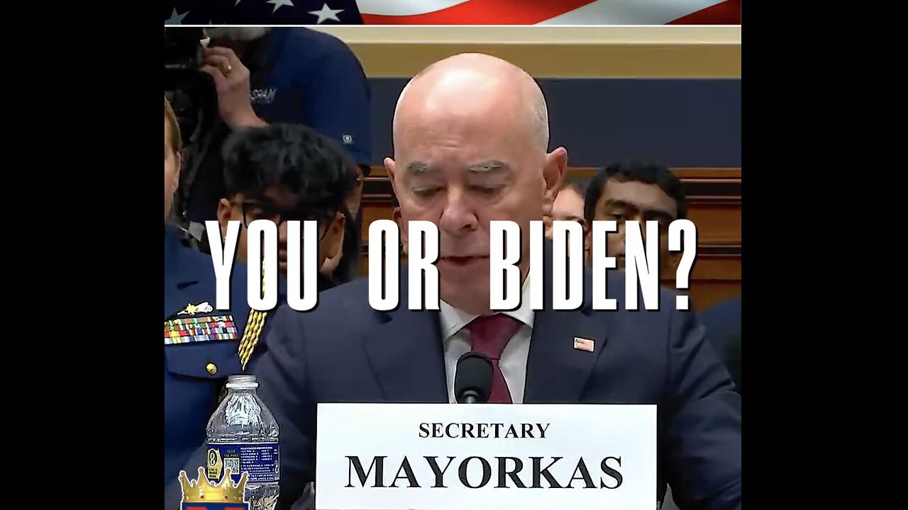 DHS SECRETARY🎭🗯️🏛️PANICKED TO ANSWER QUESTIONS🃏💭💫