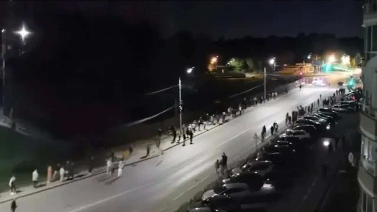 During Ukraine drone attack in Rostov, Russians run to the streets en masse in fear