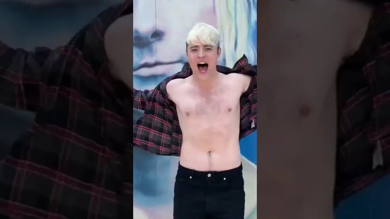 This is Peak Cringe 🤮