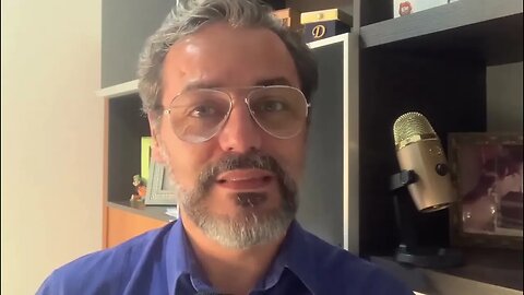 Isaías 59:14 A justiça é posta de lado, e o direito é afastado.