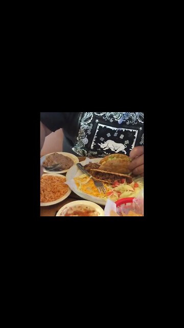 The best way to build tacos | @cassygaribay on IG #tacos