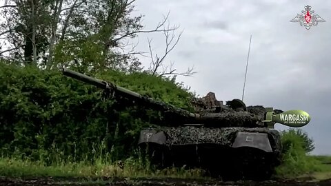 Russian T-80BV tanks at work