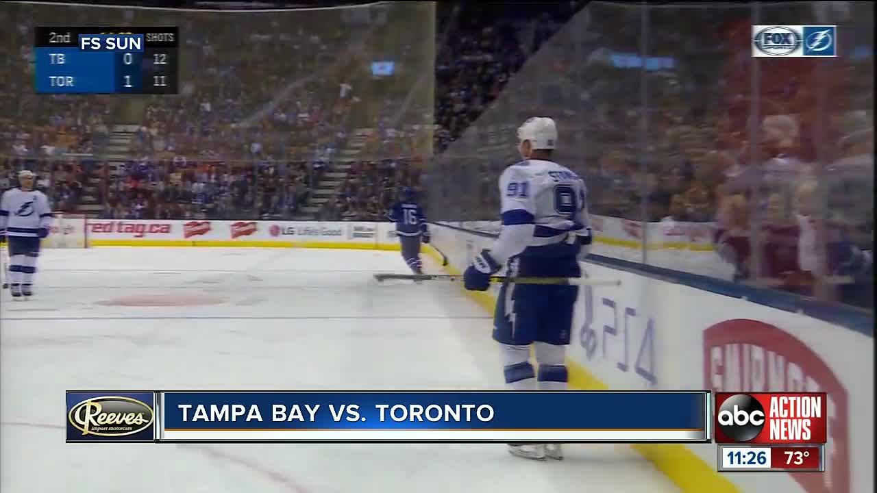 Steven Stamkos leads Tampa Bay Lightning over Toronto Maple Leafs 3-1