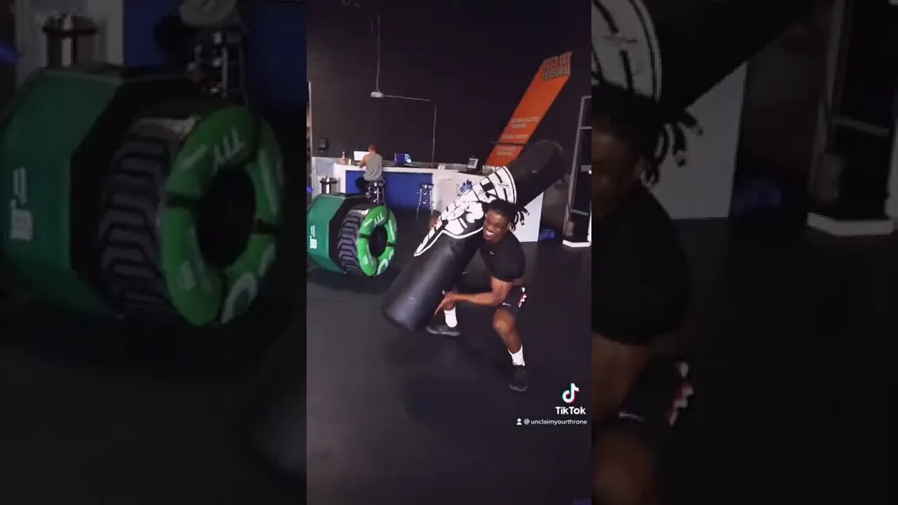 If I was will smith and I wasn’t able to please jayda in bed 👑