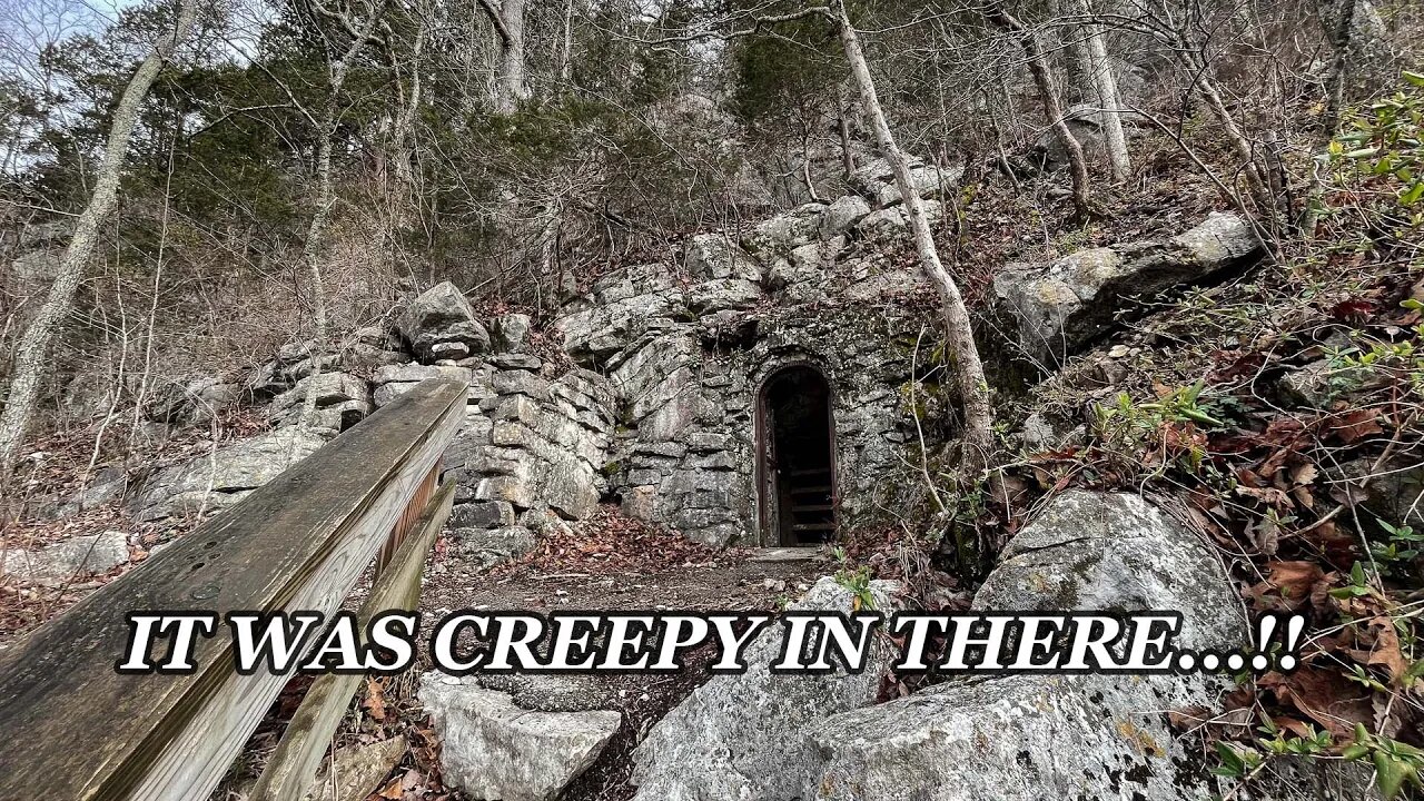 GOING INSIDE THE FAMOUS CUMBERLAND GAP CAVE