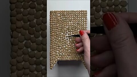 DIY Amazing box made of cardboard and lentils