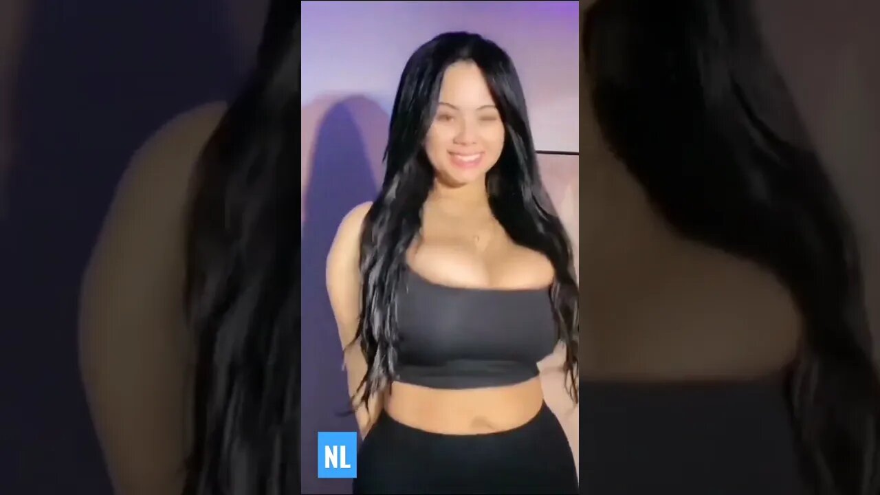 viral video:tiktoker braless bouncing