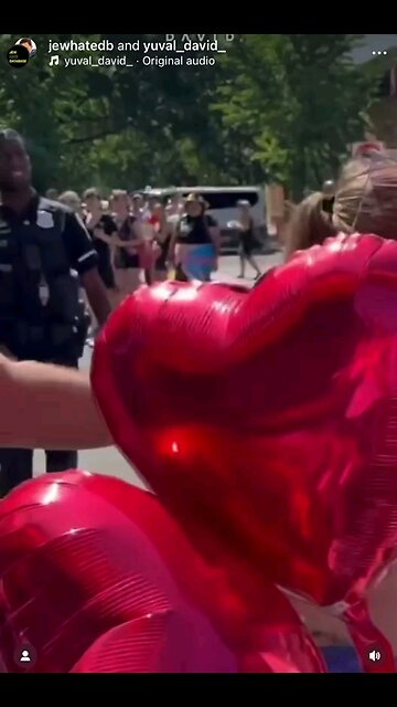 LGBTQ+×* Not so inclusive as they pretend to be. Jewish parde participants attacked and booed