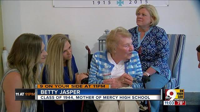 Alums, students say goodbye as Mother of Mercy closes after 103 years