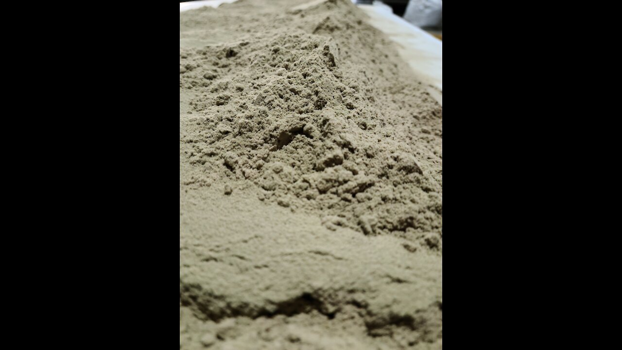 Making Blonde CBG Kief - Hemp Trim Pro - Medford, Oregon