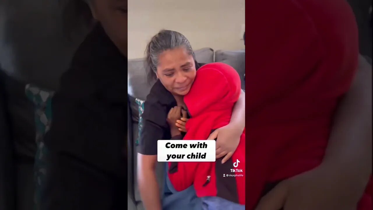 Family in Mexico surprised with a home. Full video on @MURPHSLIFE