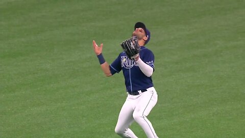 Randy Arozarena's Amazing Flying Catch vs Blue Jays