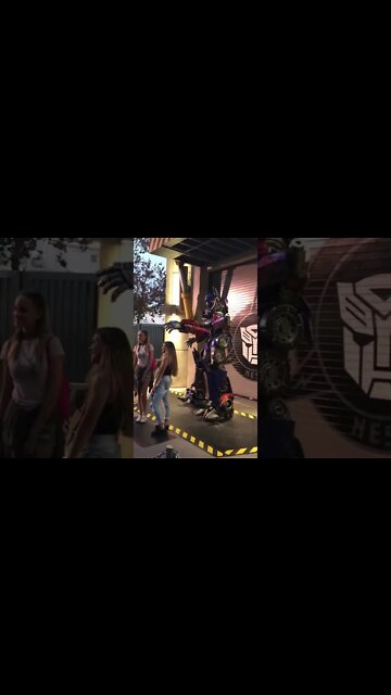 Optimus Prime Takes Selfie with the girls 🤖