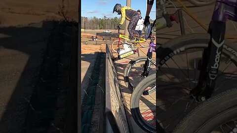 A Rocket and a Poff Step to The Gate #bmxracer #fastsnap #speed
