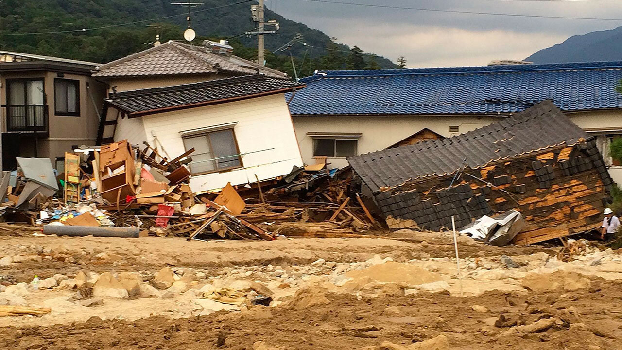 KTF News - Rain-fed landslides, flooding kill at least 19 in Brazil