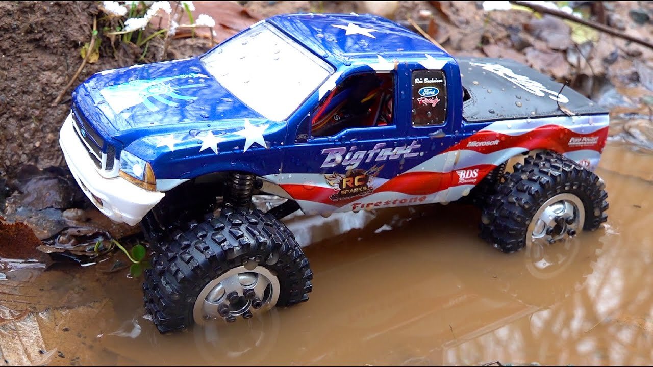 Replica '90's BiGFOOT gets MUDDY & GOES DEEP - MASSiVE: PANDA HOBBY 4WD 1/18 scale | RC ADVENTURES