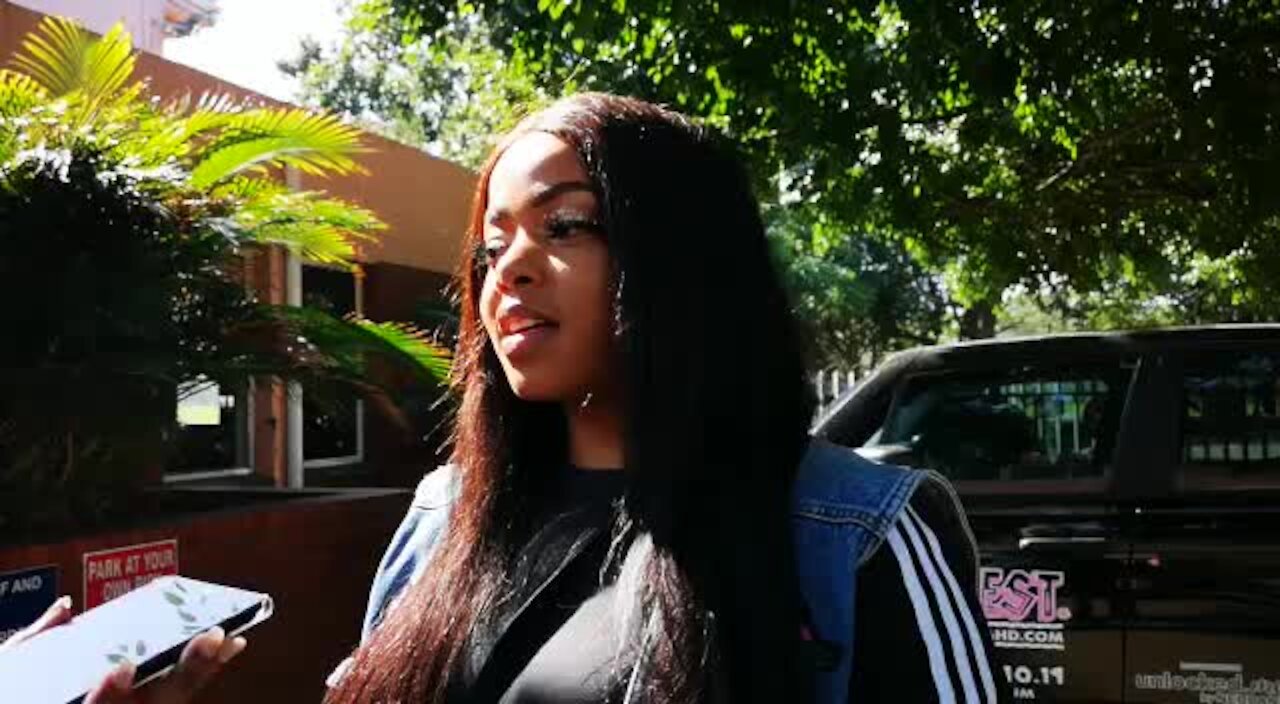 SOUTH AFRICA -Durban - Shekhinah visit Durban schools (Videos) (ntL)