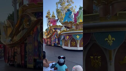 Magic Happens Parade Is AMAZING! #shorts