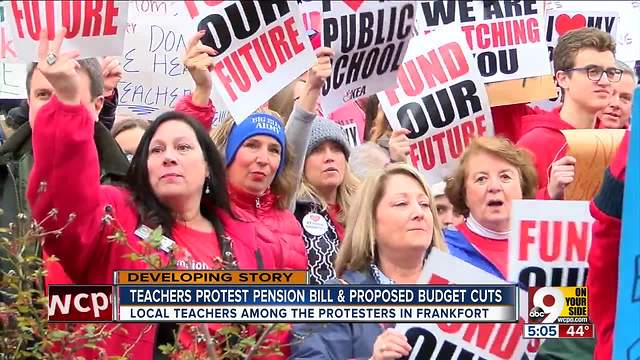 Kentucky teachers protest pension bill