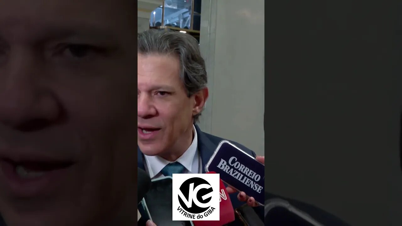 Ministro da Fazenda, Fernando Haddad, conversa com a imprensa #lula