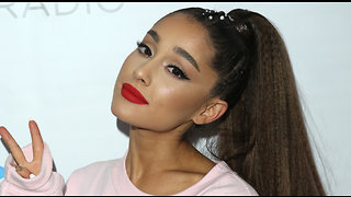 Fan’s CALL OUT Ariana Grande For RIPPING Soulja Boy & Princess Nokia With New Song ‘7 Rings’!