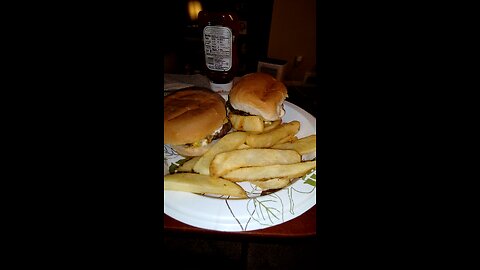 Eating Hamburger From Walmart, Dbn , MI, 12/15/24