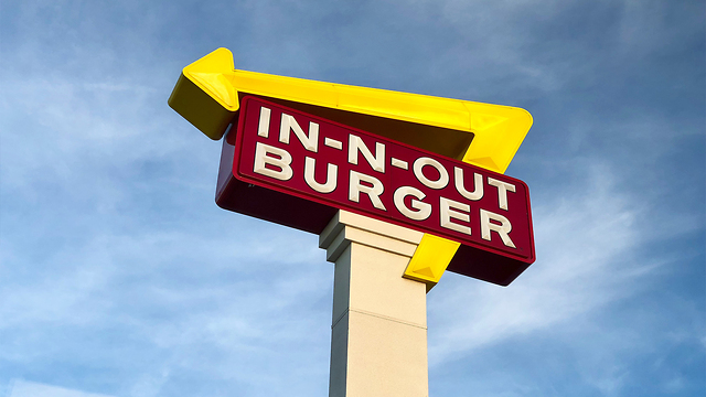 The Primal Reason Why Fast Food Signs Are Red