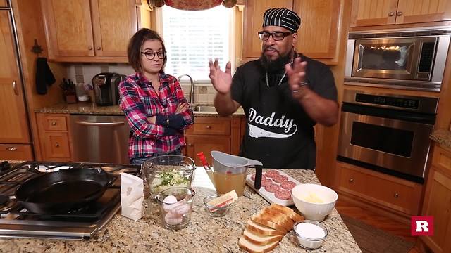 Big Mama's cornbread stuffing with Elissa the Mom | Rare Life