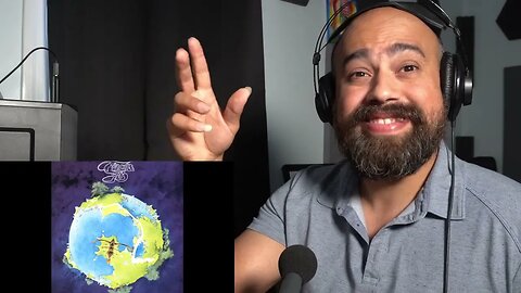 Yes Reaction: Classical Guitarist react to Yes Roundabout