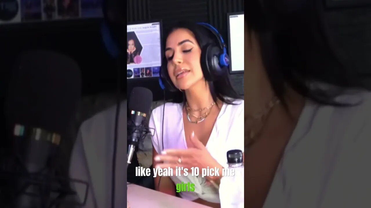 Can women take men out of the race? Or is it a pause in a game?🫣👀