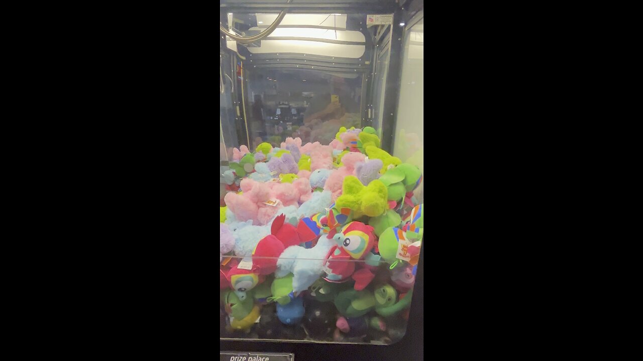 Let’s try my luck on this claw machine