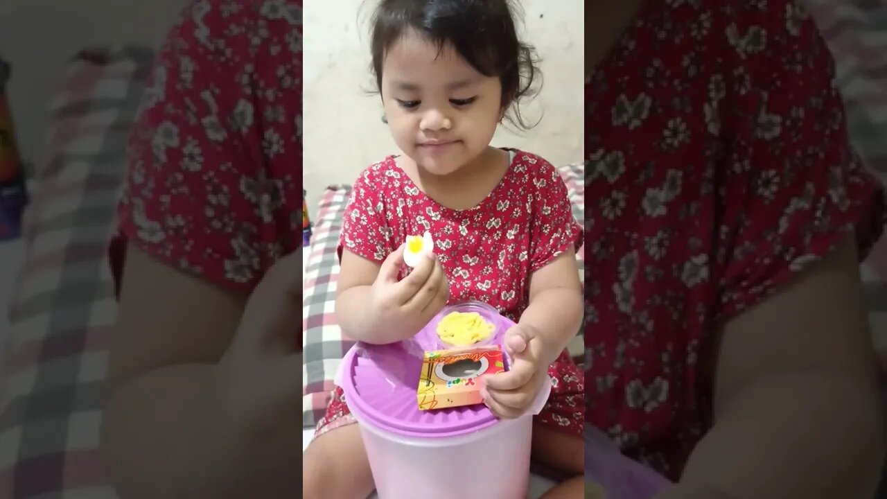 mini mukbang mie instan termanis